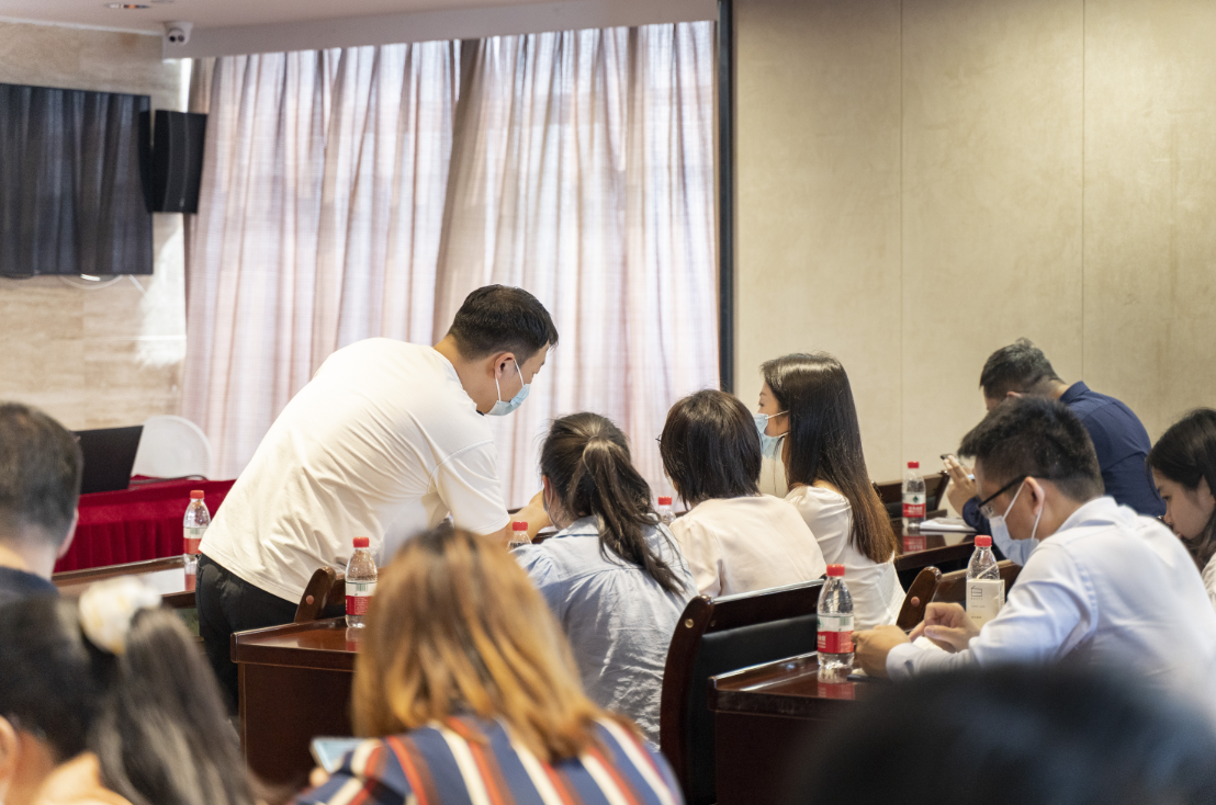 乐鱼官方网页版-乐鱼(中国)组织开展新闻摄影专题培训