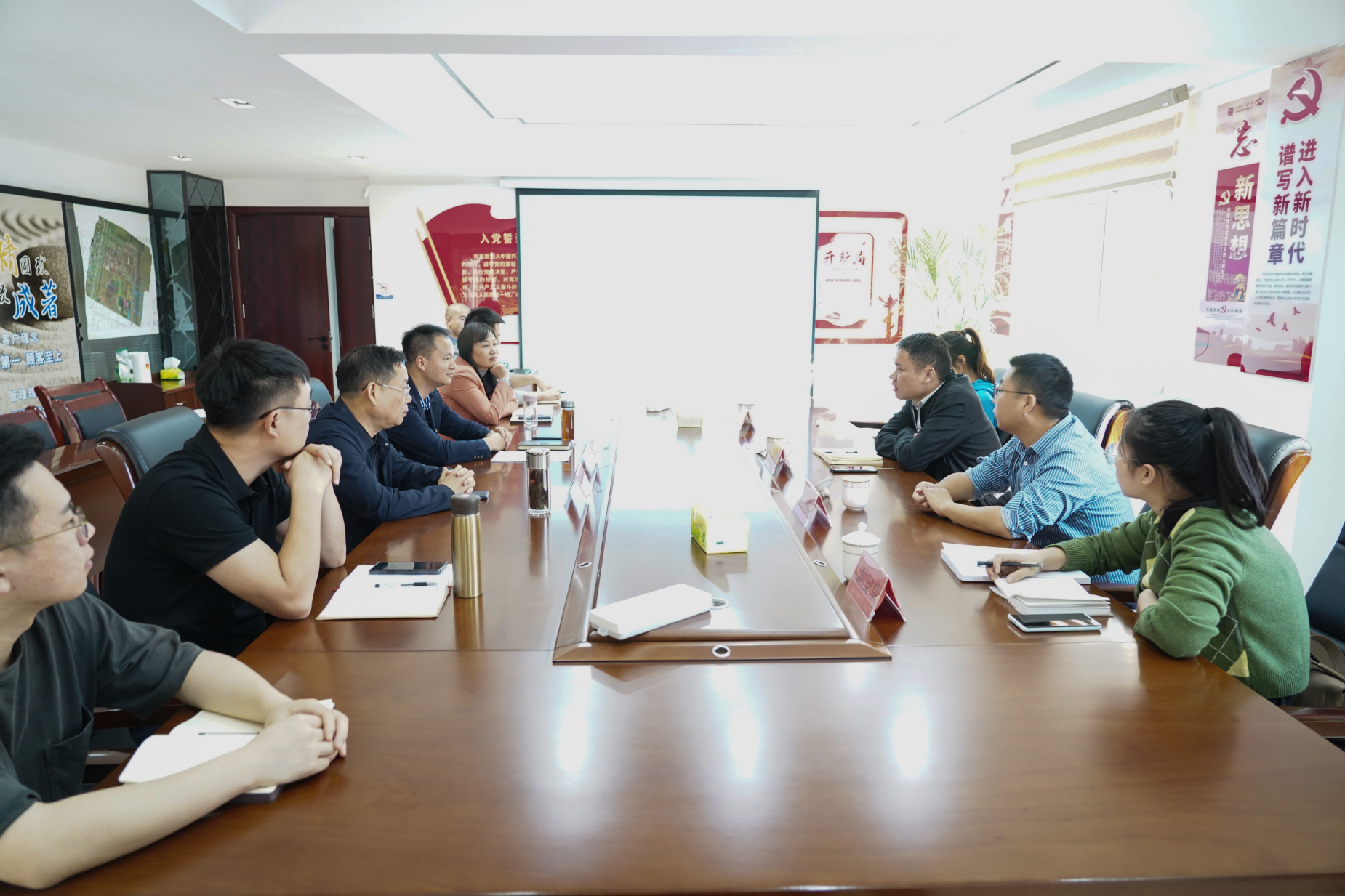 共青团益阳市委对益沅乐鱼官方网页版-乐鱼(中国)
市级“青年文明号”创建工作进行实地验收