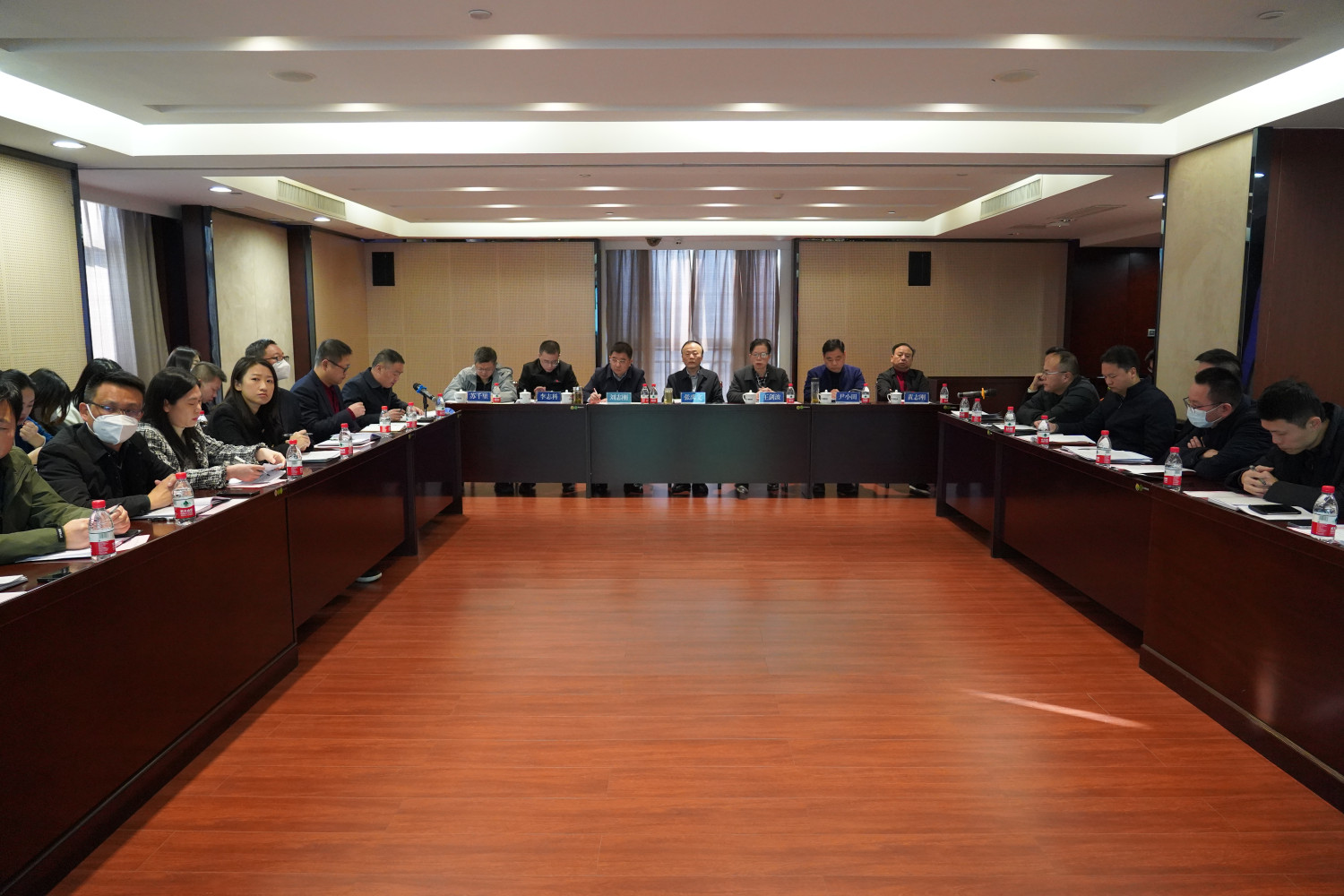 务虚求实起好步 谋定而动布好局——乐鱼官方网页版-乐鱼(中国)召开2023年经营发展工作务虚会